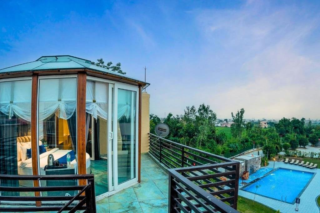 Sky Blue Glass Suite - View 2
